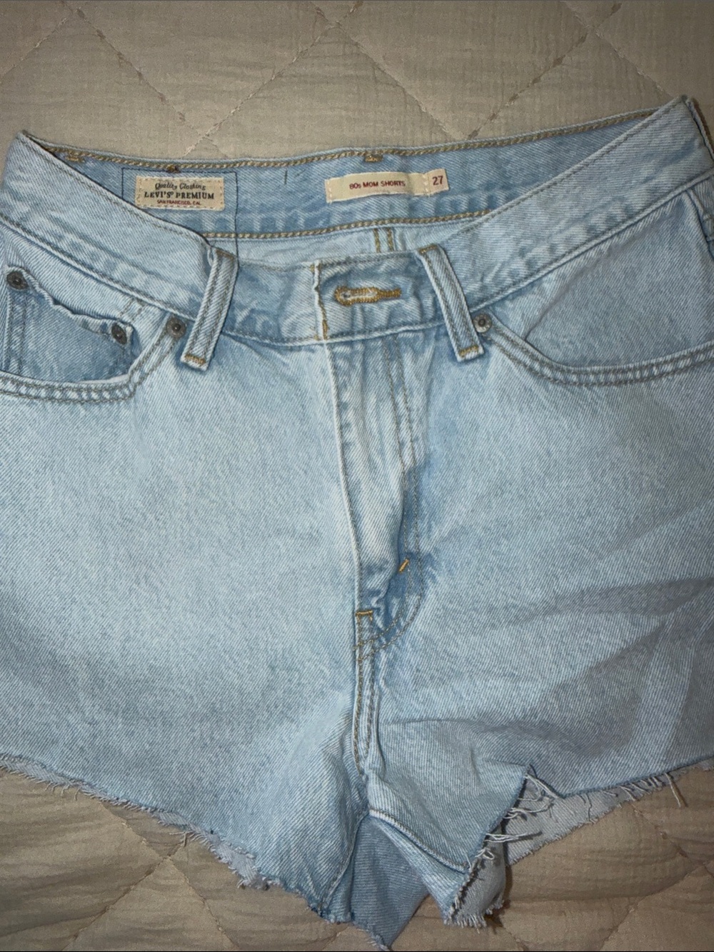 Levi's Light Blue 80s Mom shorts High-Rise Cutoff Denim like NEW 4/27